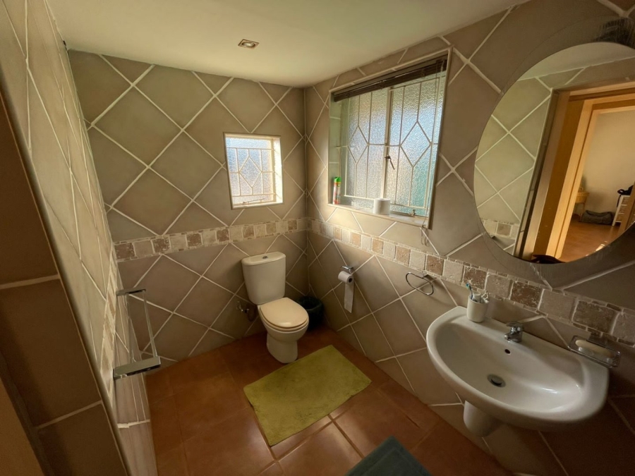  Bedroom Property for Sale in Bloemhof North West